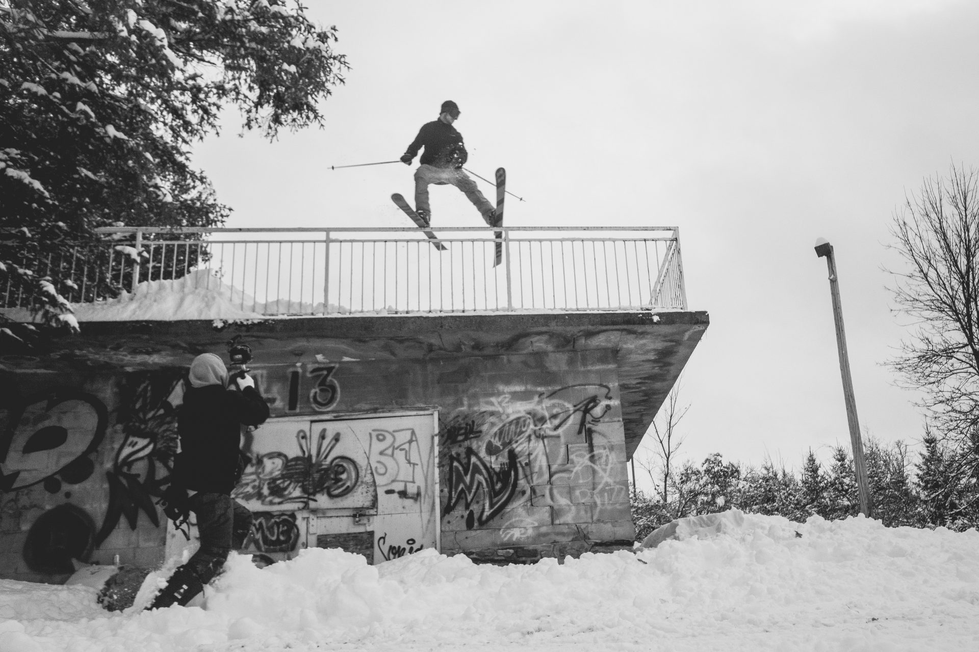 Jeremy Pancras esploring the urban scenery of Quebec