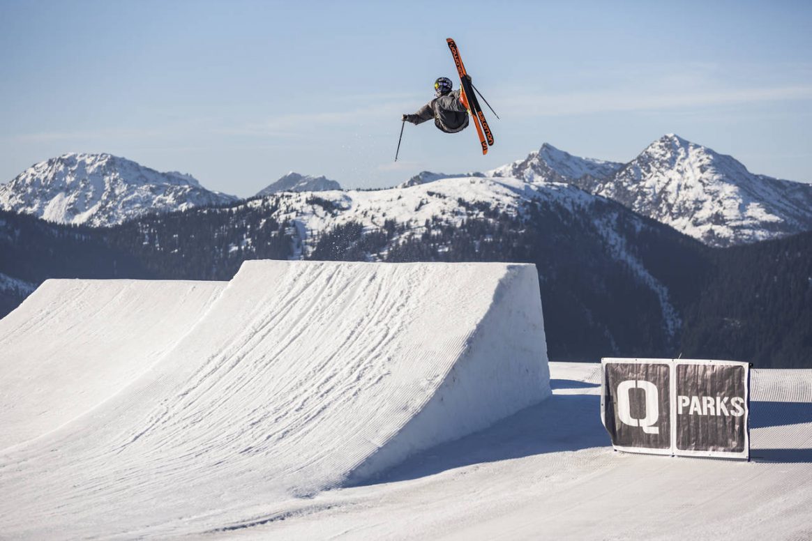 Lukas Müllauer sending it at the QParks Tour stop Planai by Roland Haschka