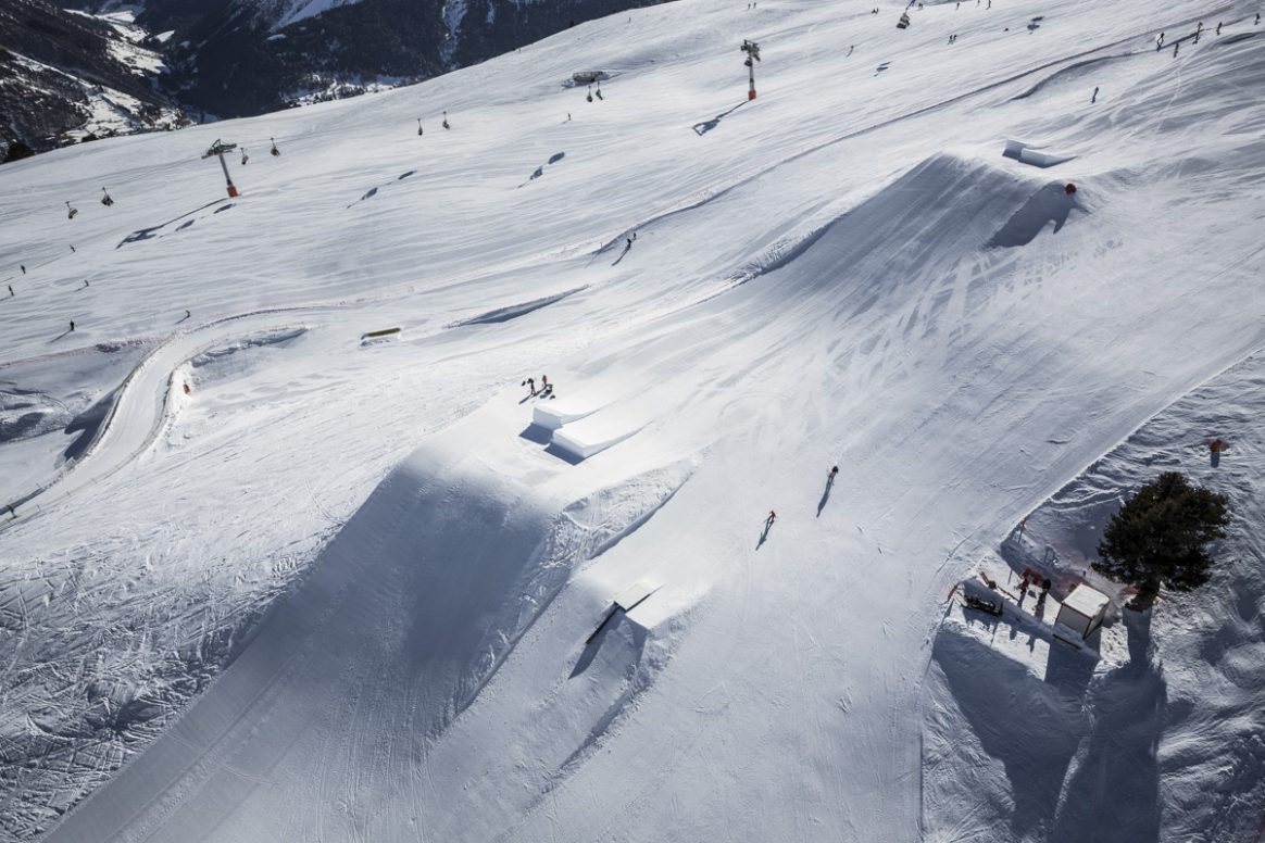 Some nice jumps for your very personal entertainment