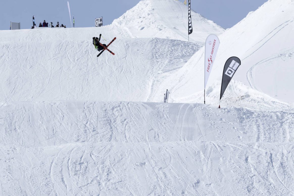 Get corked at the QParks Freeski Tour stop Nock'n'Rock at Snowpark Turracher Höhe captured by Katja Pokorn