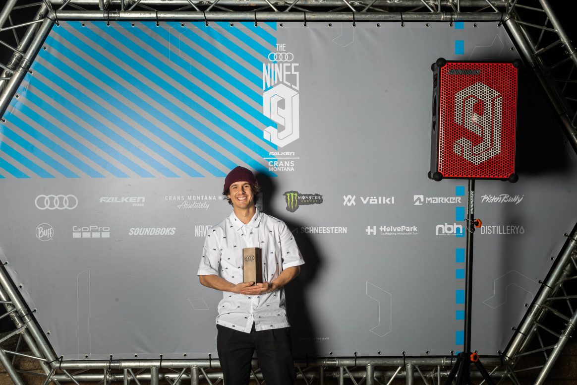 Jesper Tjäder won the award for Most Creative male skier at the 2021 Audi Nines in Crans-Montana, Switzerland.