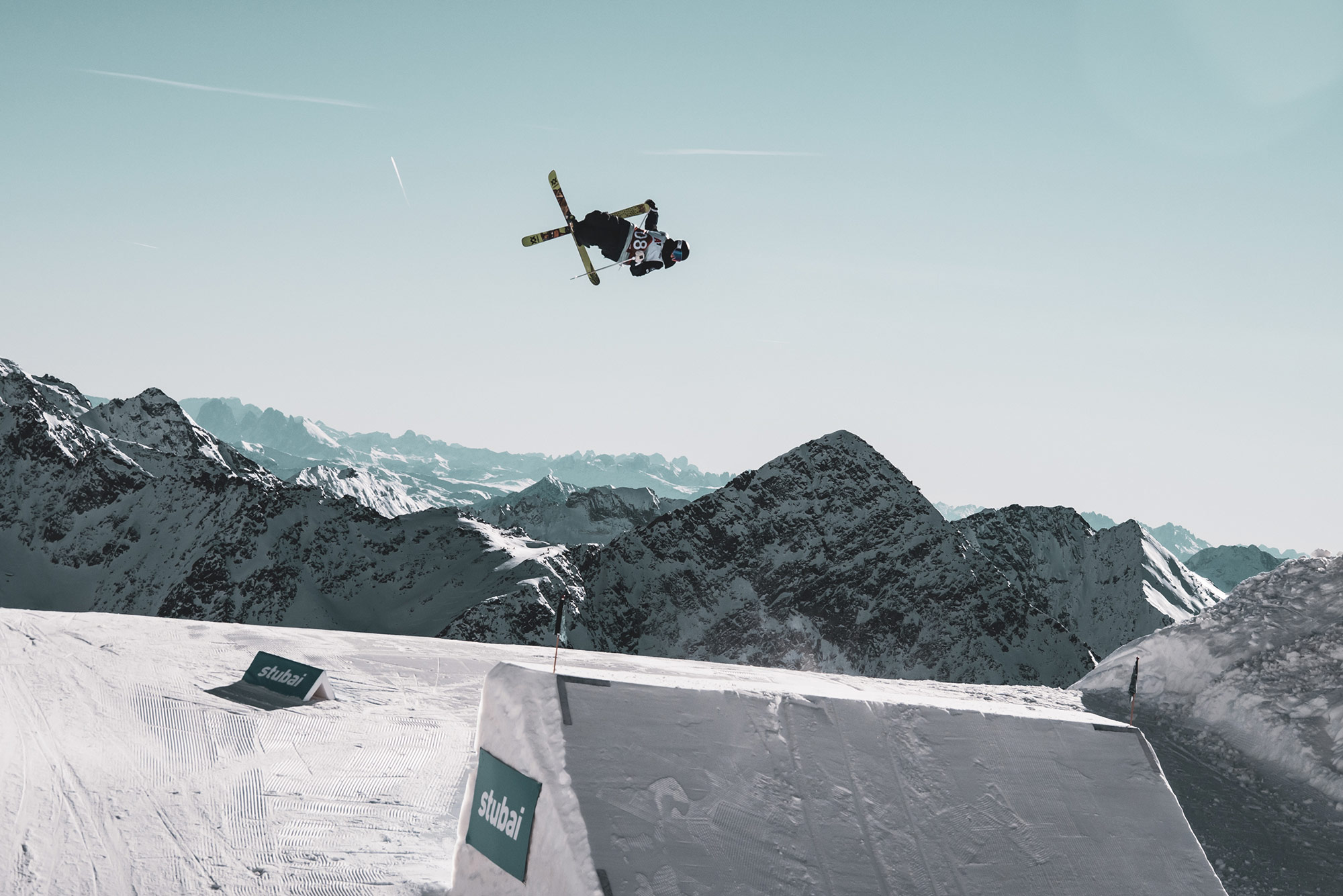 Kirsty Muir competes at the Stubai World Cup Slopestyle