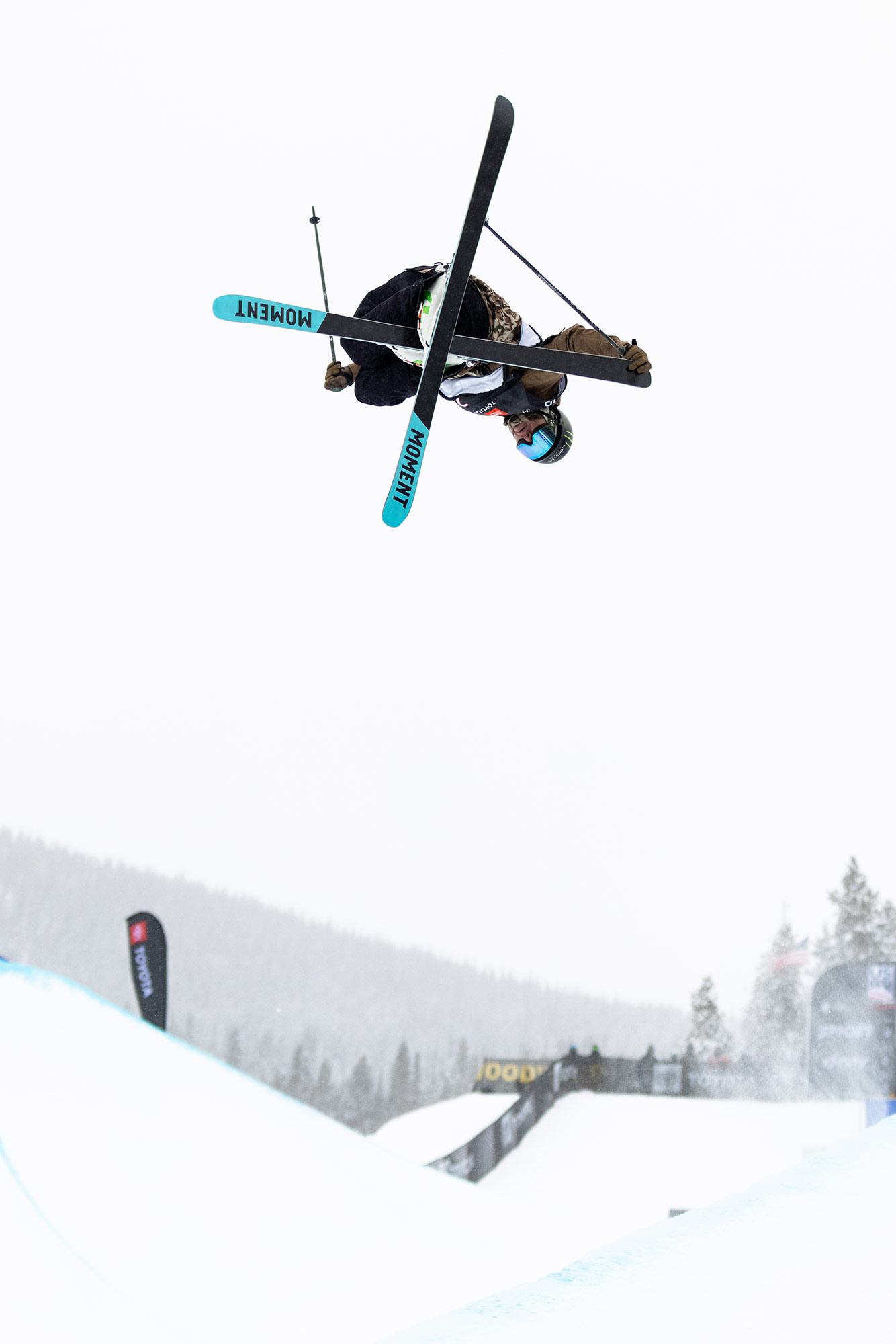 David Wise competes in halfpipe finals at the 2021 World Cup in Copper, Colorado