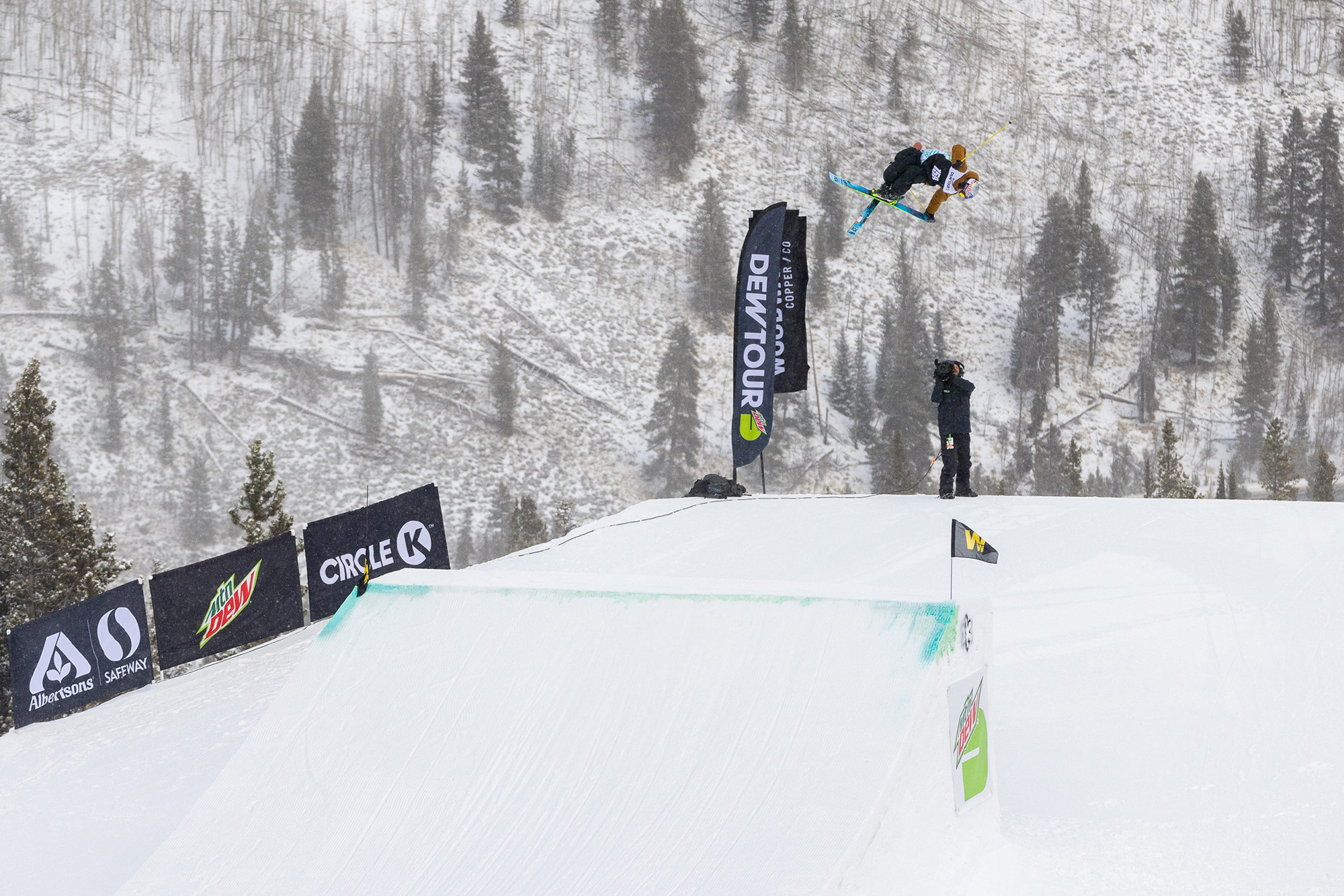 Nick Goepper competes in men's ski slopestyle finals at the 2021 Winter Dew Tour.