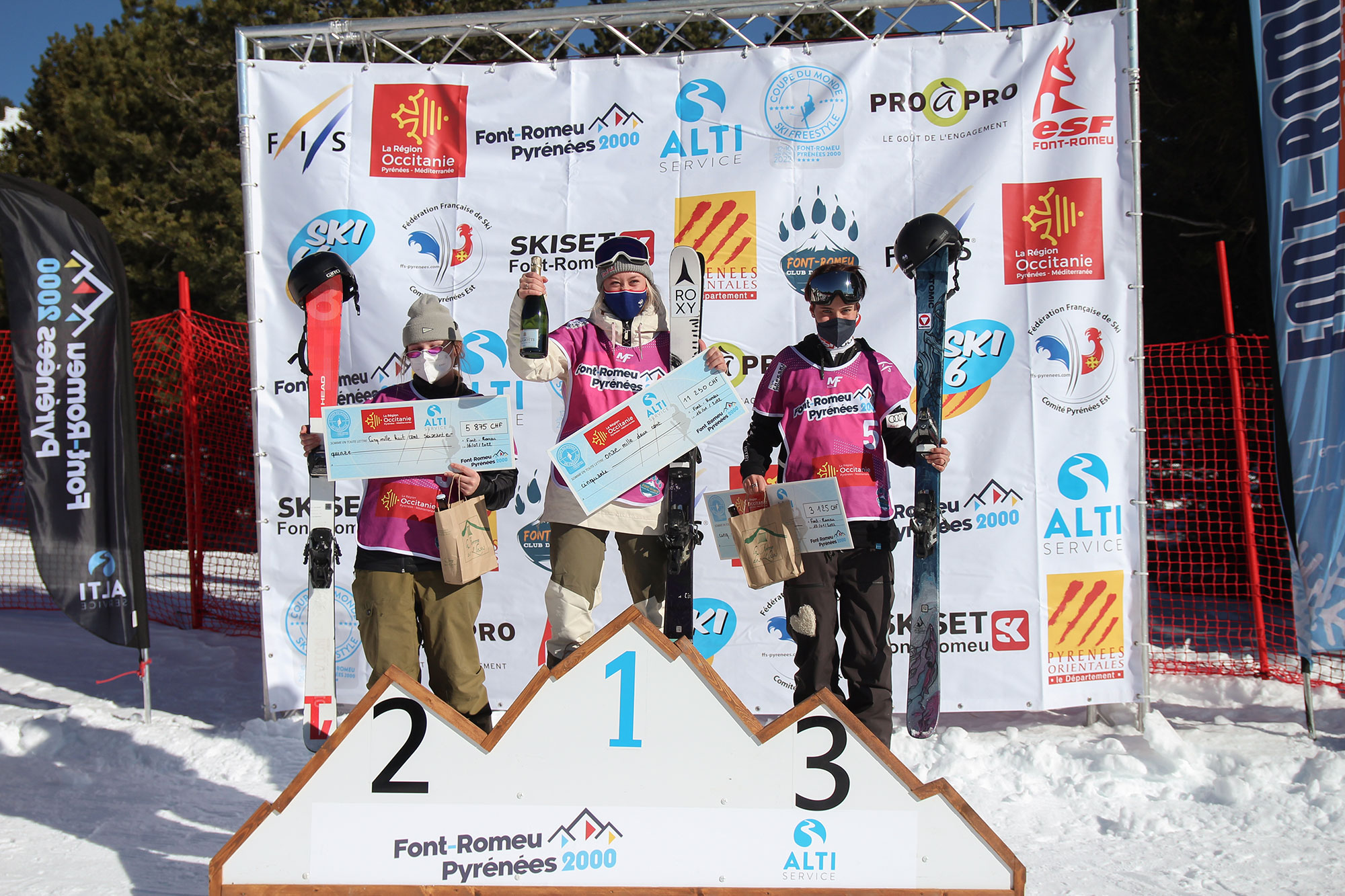 womens podium fis world cup slopestyle font romeu